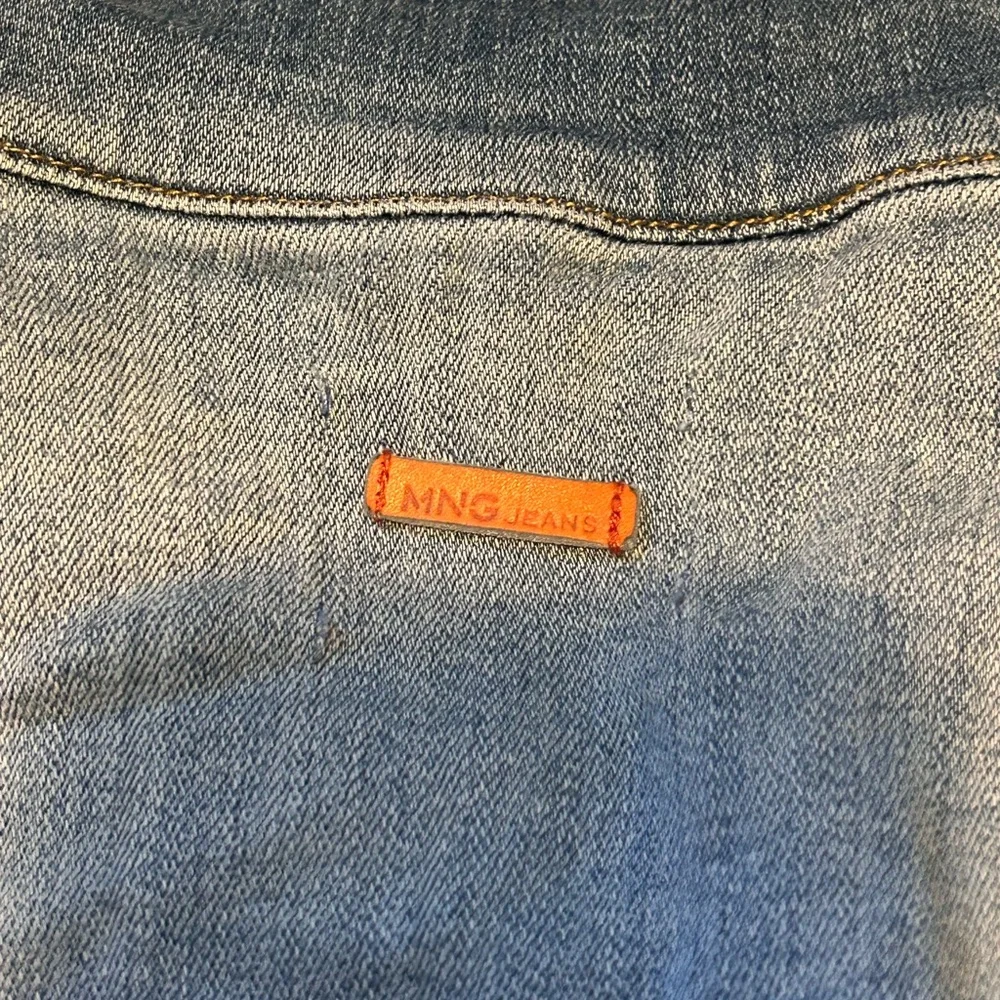 MNG Mango Jean Jacket Size L Two Tone Button Closures - Picture 6 of 7